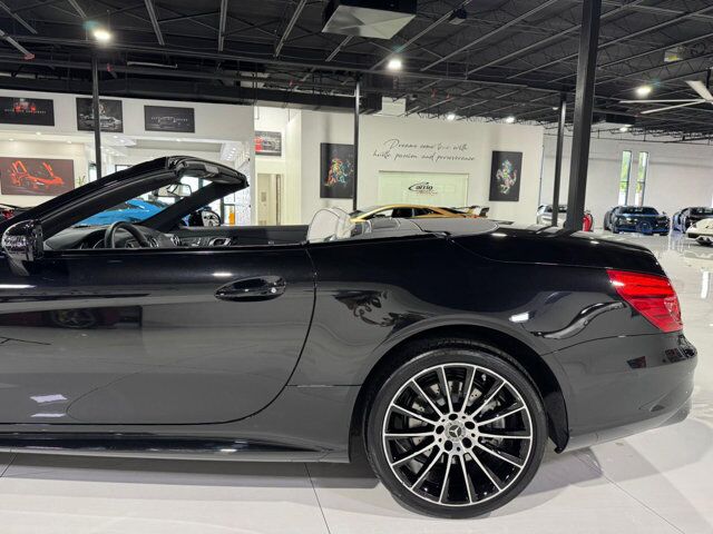 2018 Mercedes-Benz SL SL 550 DELIVERY MILES!! Obsidian Black paint, harman/kardon audio, designo interior AND MUCH MORE!!! Fort Lauderdale FL