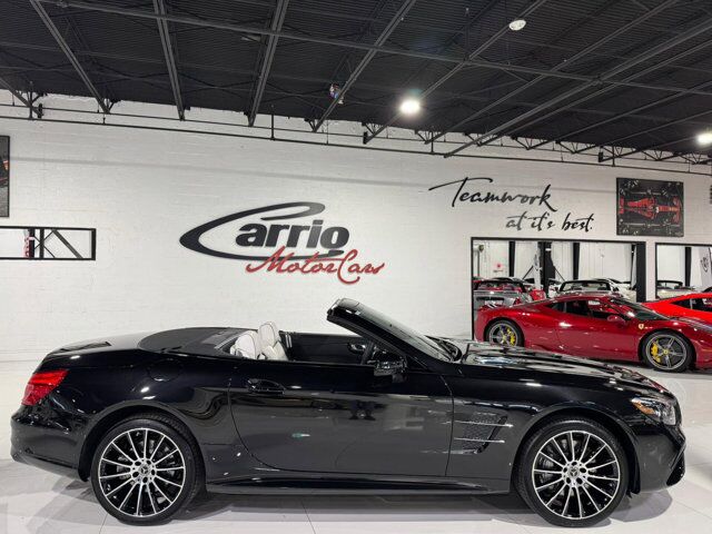 2018 Mercedes-Benz SL SL 550 DELIVERY MILES!! Obsidian Black paint, harman/kardon audio, designo interior AND MUCH MORE!!! Fort Lauderdale FL