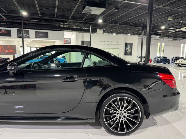 2018 Mercedes-Benz SL SL 550 DELIVERY MILES!! Obsidian Black paint, harman/kardon audio, designo interior AND MUCH MORE!!! Fort Lauderdale FL