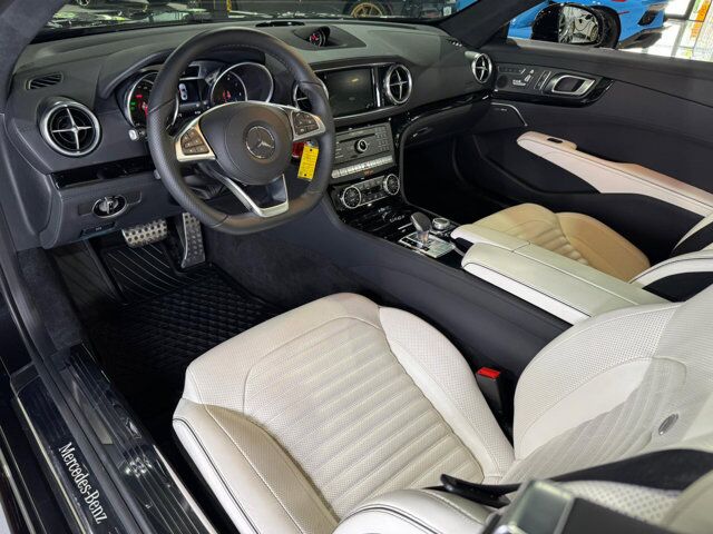 2018 Mercedes-Benz SL SL 550 DELIVERY MILES!! Obsidian Black paint, harman/kardon audio, designo interior AND MUCH MORE!!! Fort Lauderdale FL
