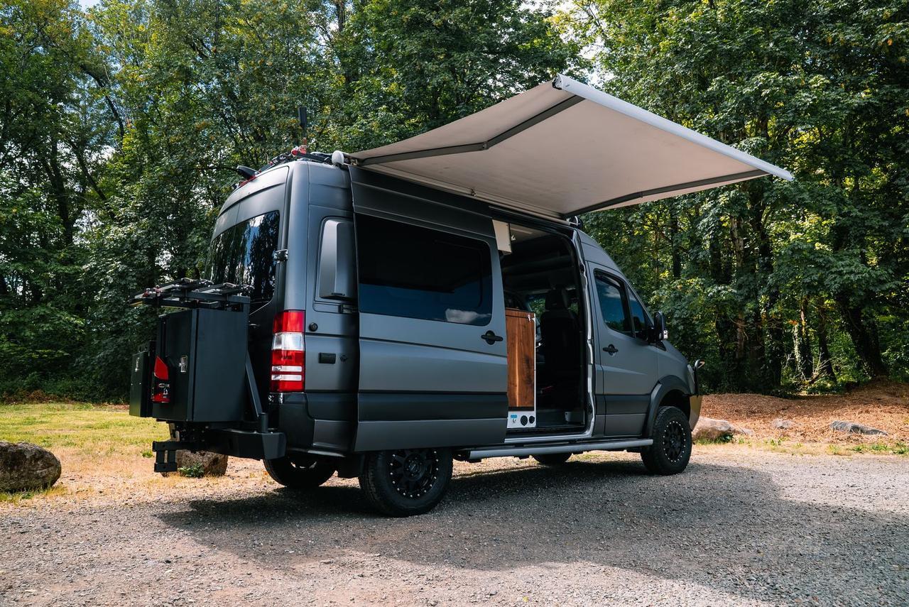 2018 Mercedes-Benz Sprinter 2500 Cargo 144 WB Portland OR