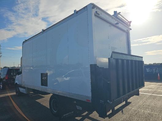 2018 Mercedes-Benz Sprinter 3500XD Chassis Standard Roof V6