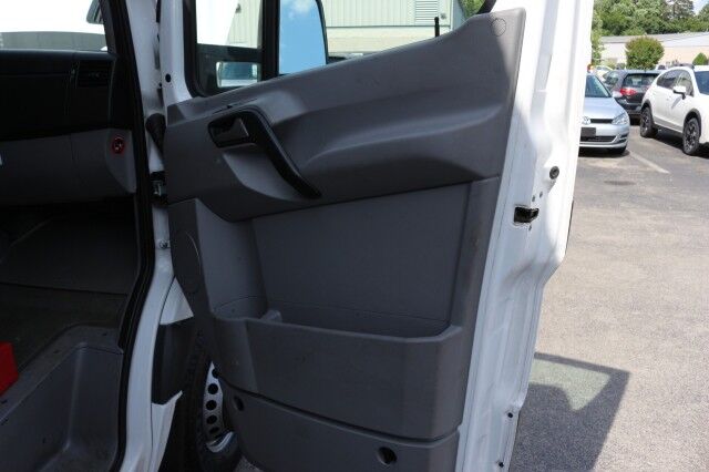 2018 Mercedes-Benz Sprinter Cab Chassis Box Truck  Knoxville TN