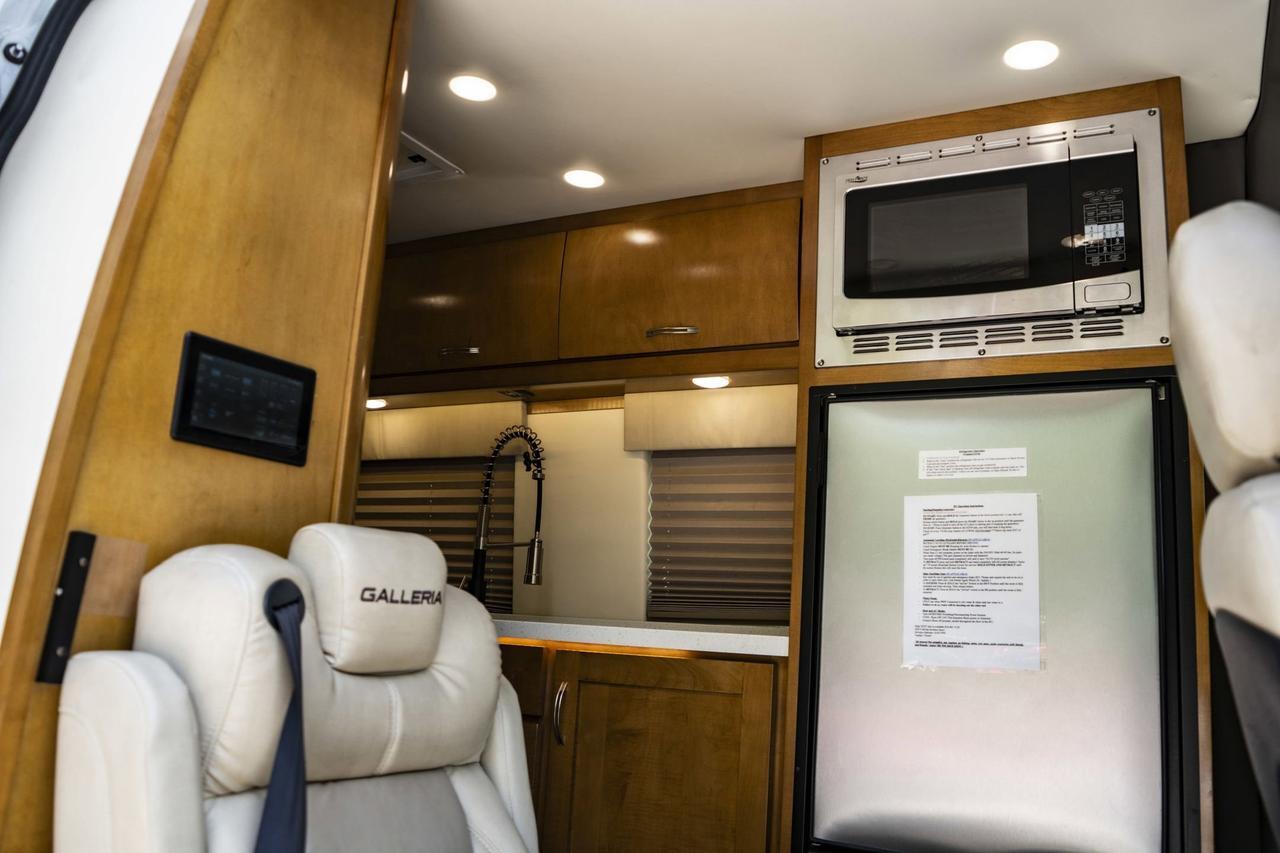2018 Mercedes-Benz Sprinter Cargo Van Cab Chassis 144 WB San Antonio TX