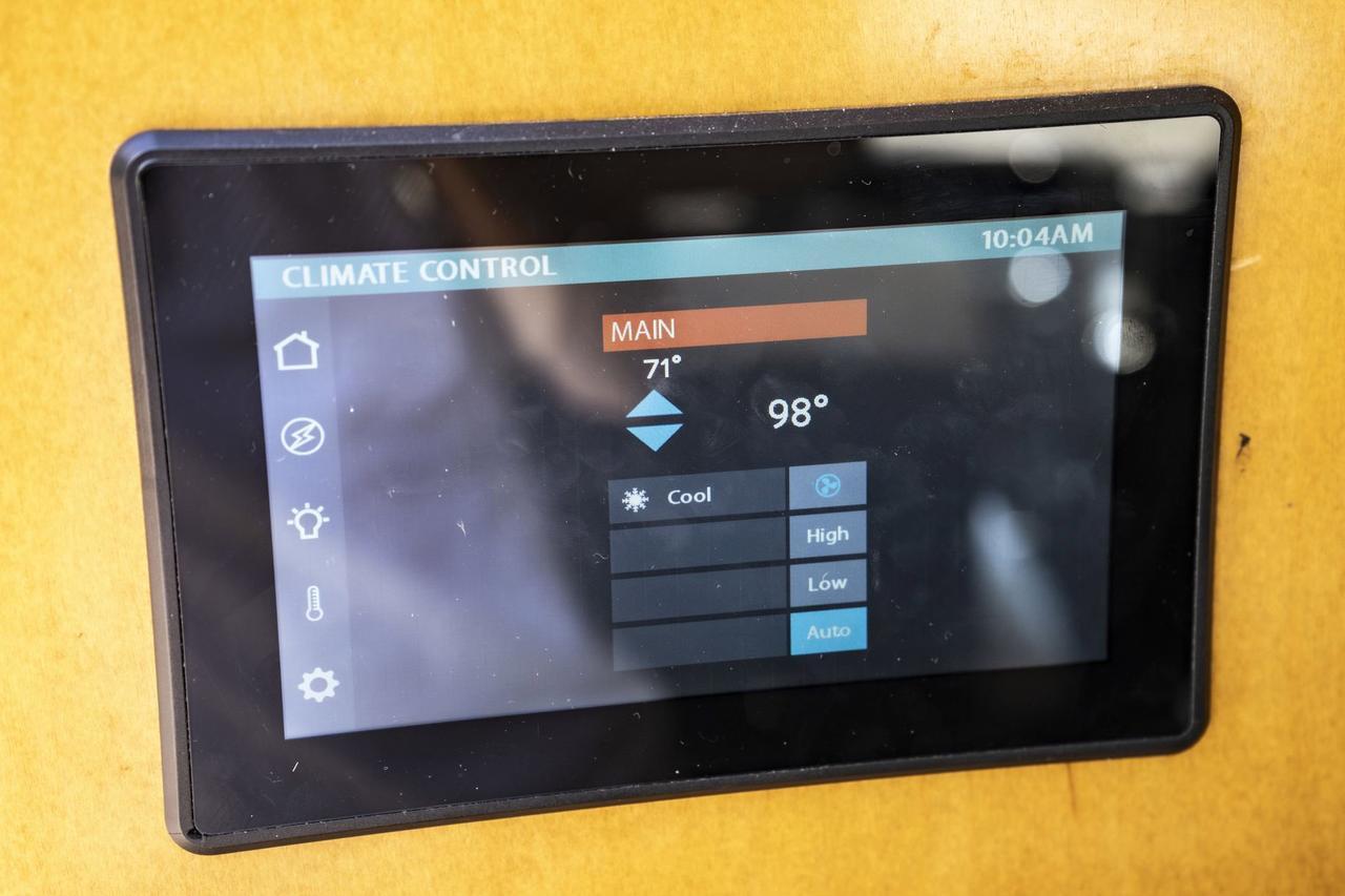 2018 Mercedes-Benz Sprinter Cargo Van Cab Chassis 144 WB San Antonio TX