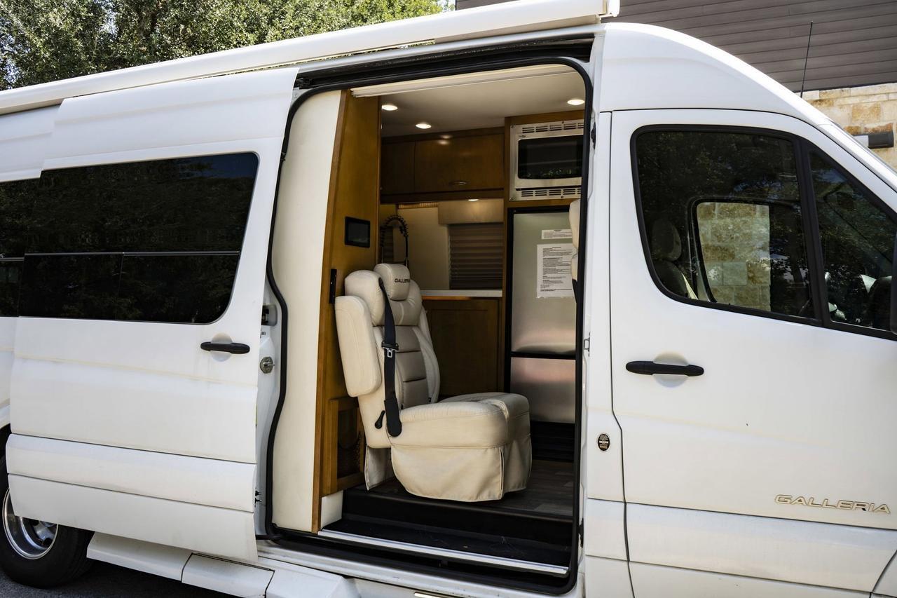 2018 Mercedes-Benz Sprinter Cargo Van Cab Chassis 144 WB San Antonio TX