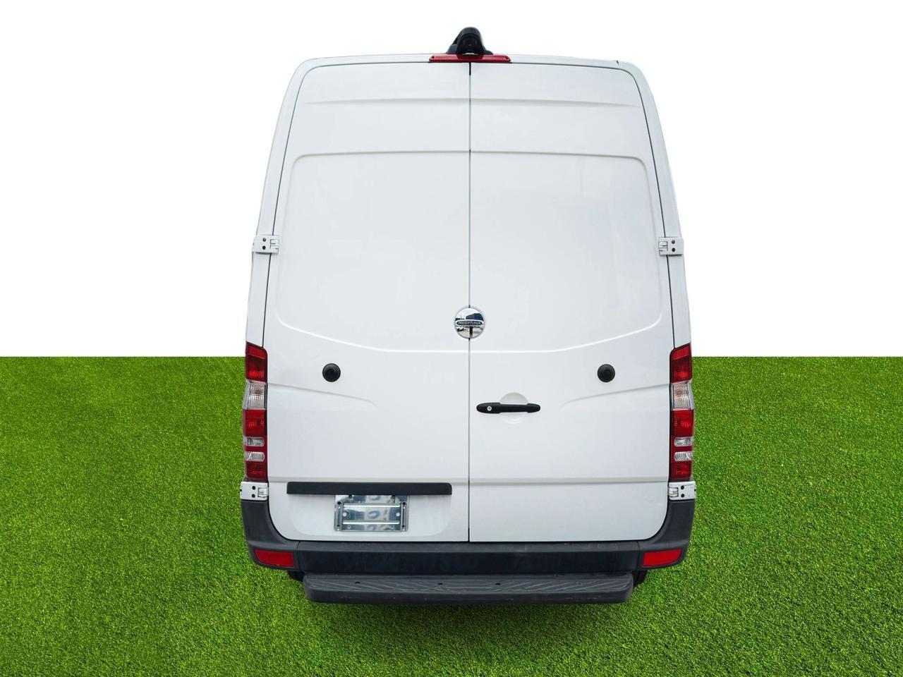 2018 Mercedes-Benz Sprinter Cargo Van Worker Miami FL