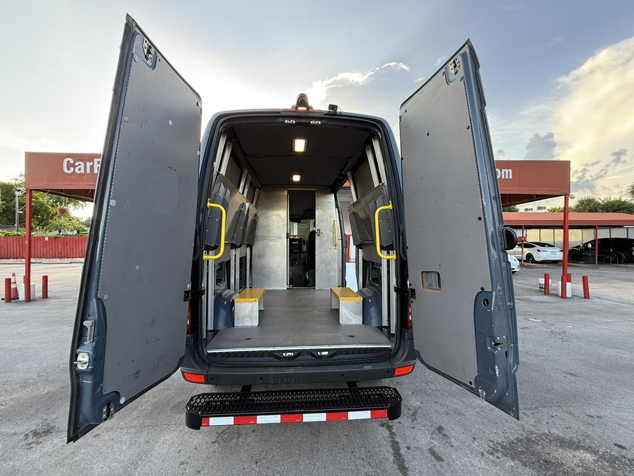 2018 Mercedes-Benz Sprinter Cargo Van Worker Hollywood FL
