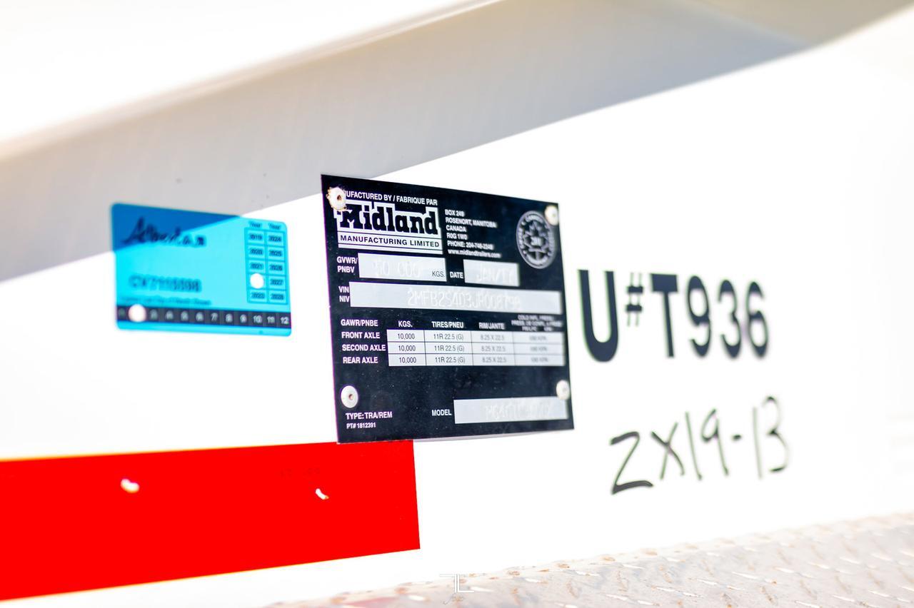 2018 Midland MG 40 TC3000X Tridem Clamshell Bottom Dump Trailer Red Deer AB