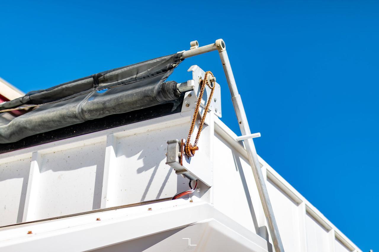 2018 Midland MG 40 TC3000X Tridem Clamshell Bottom Dump Trailer Red Deer AB