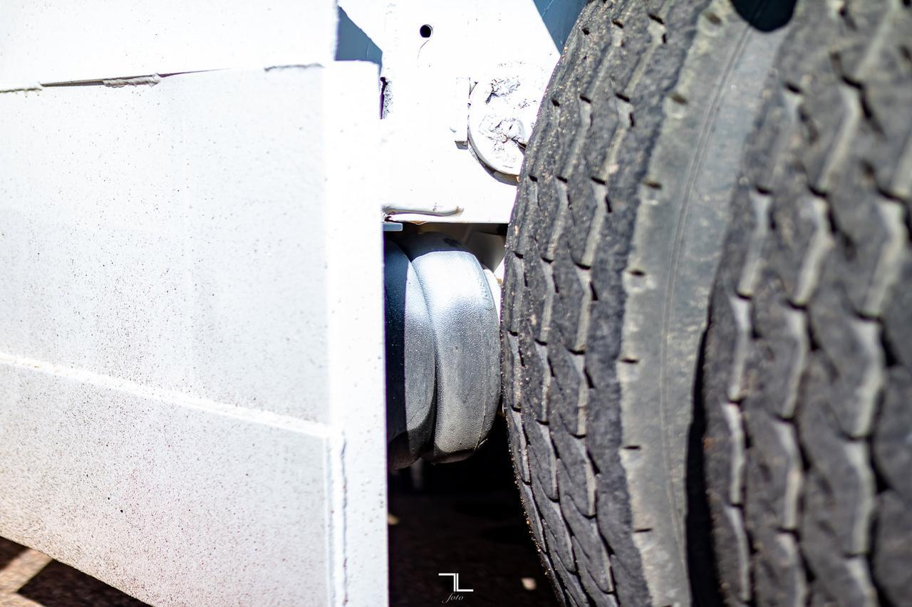 2018 Midland MG 40 TC3000X Tridem Clamshell Bottom Dump Trailer Red Deer AB