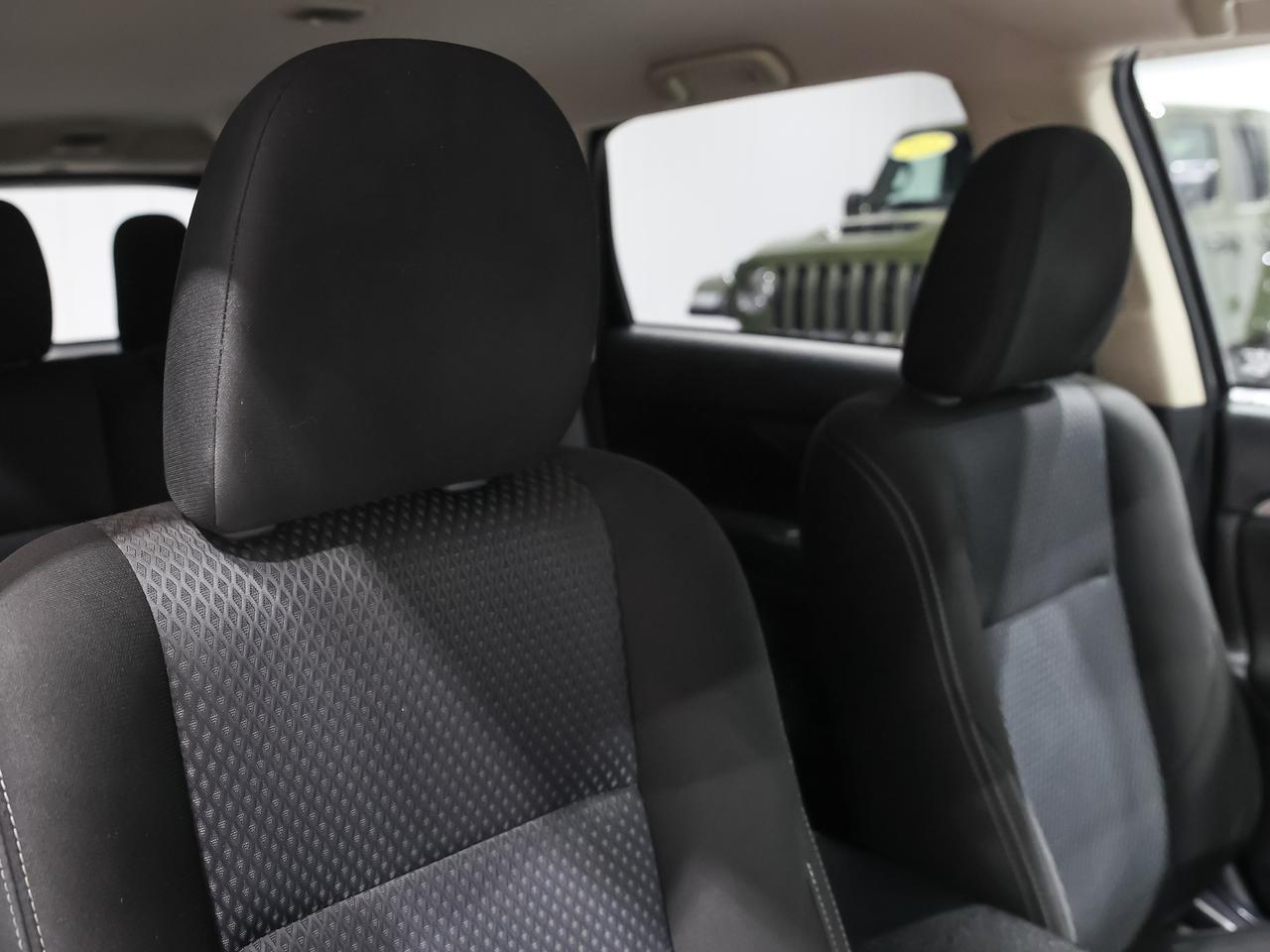 2018 Mitsubishi Outlander ES AWD Cranberry PA