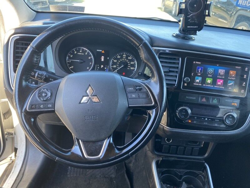 2018 Mitsubishi Outlander ES Bristol  PA