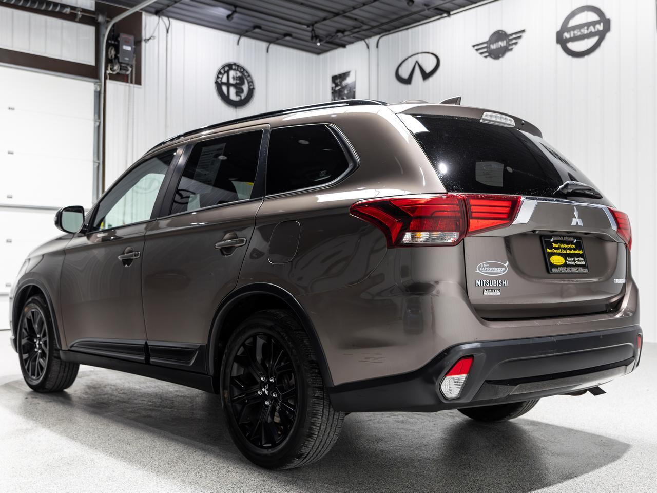 2018 Mitsubishi Outlander LE 7-Passenger Cranberry PA