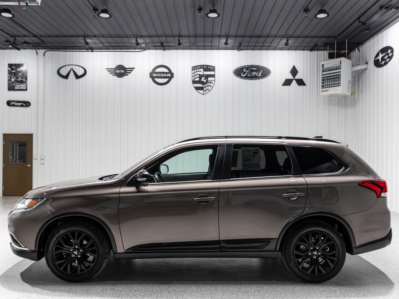 2018 Mitsubishi Outlander LE 7-Passenger Cranberry PA