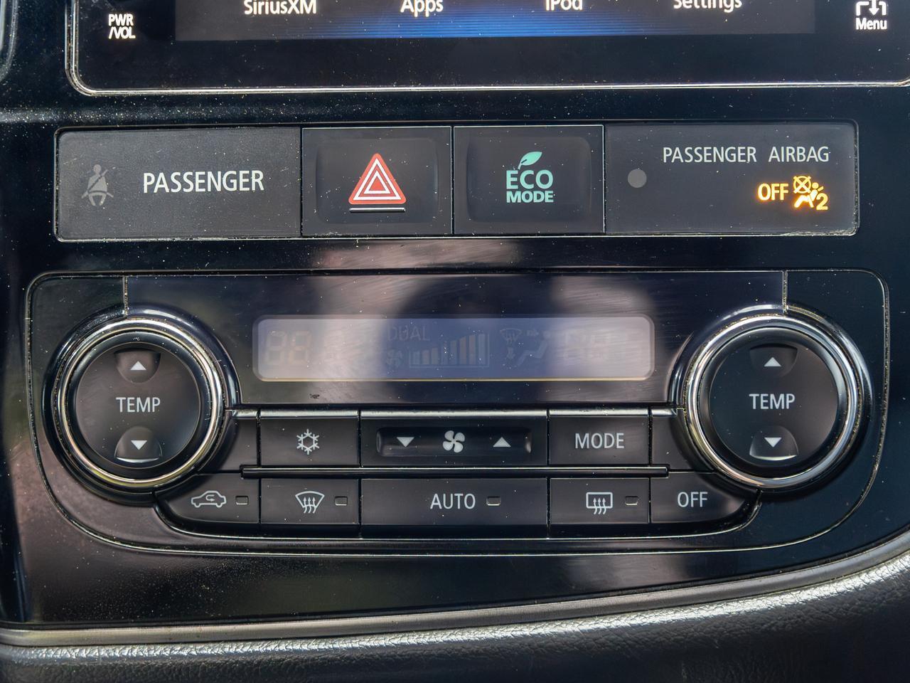2018 Mitsubishi Outlander LE 7-Passenger Cranberry PA