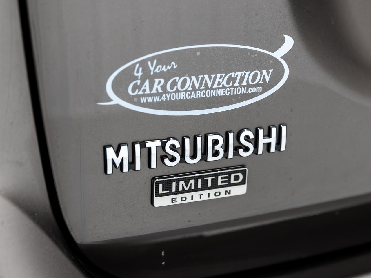 2018 Mitsubishi Outlander LE 7-Passenger Cranberry PA