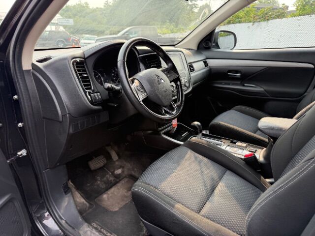 2018 Mitsubishi Outlander SE East Islip NY