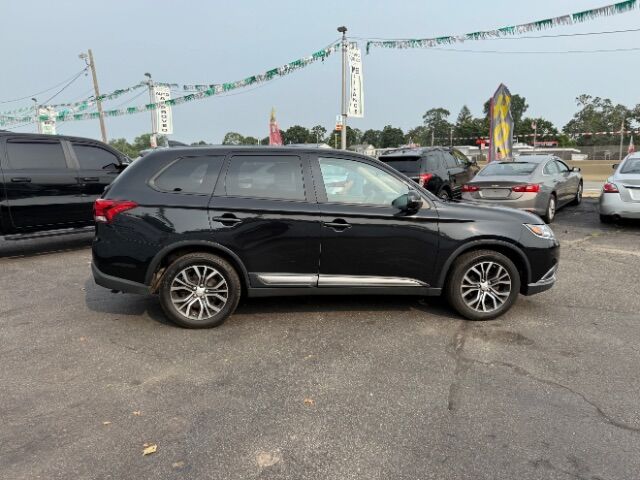 2018 Mitsubishi Outlander SE East Islip NY