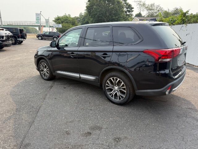 2018 Mitsubishi Outlander SE East Islip NY