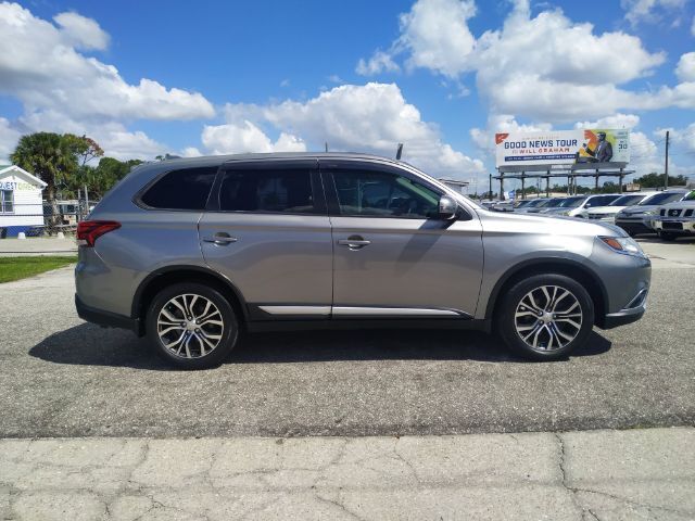 2018 Mitsubishi Outlander SE Sarasota FL