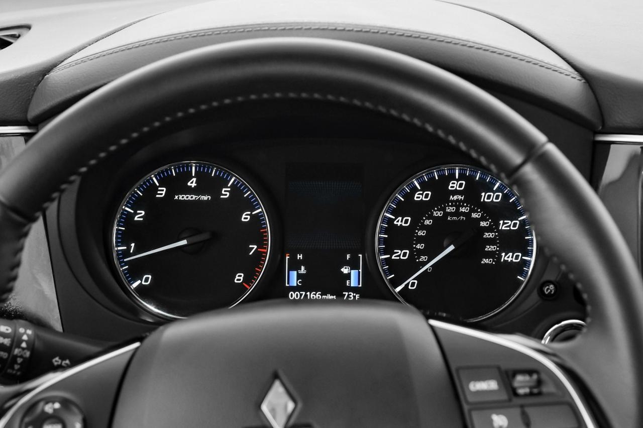 2018 Mitsubishi Outlander SEL PREMIUM PKG BLIND SPOT ASSIST SUNROOF LEATHER HEATED SEATS R Carrollton TX