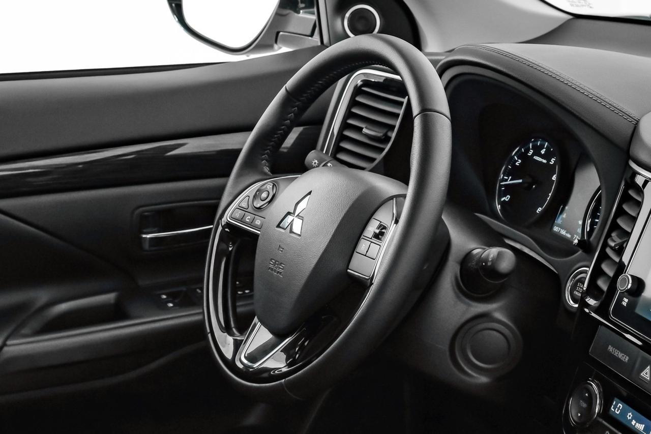 2018 Mitsubishi Outlander SEL PREMIUM PKG BLIND SPOT ASSIST SUNROOF LEATHER HEATED SEATS R Carrollton TX