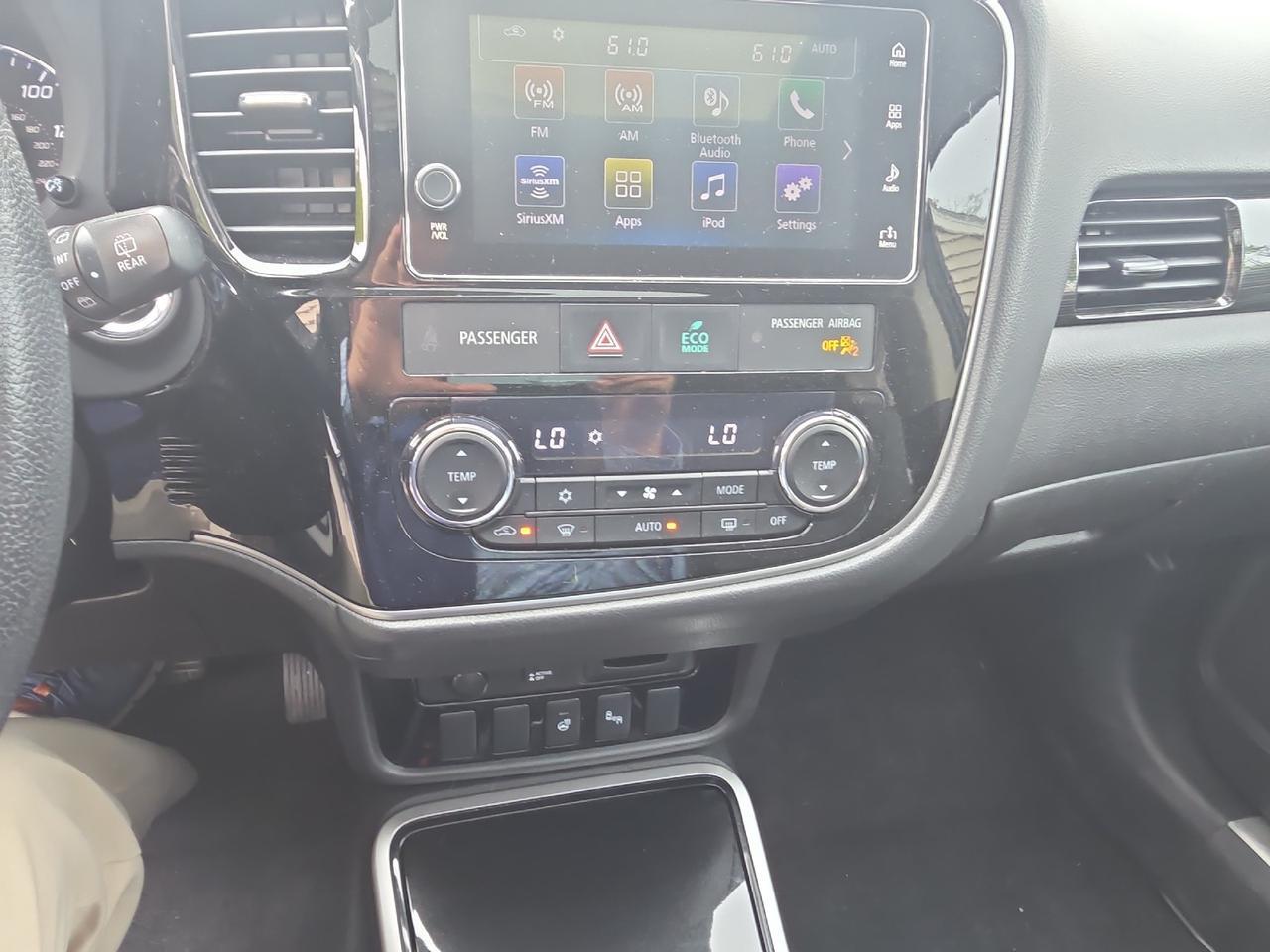 2018 Mitsubishi Outlander SEL Sand Lake NY