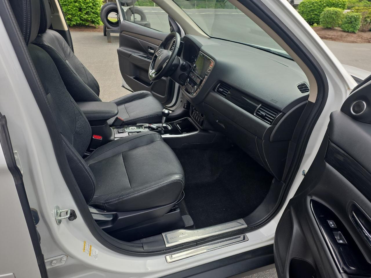 2018 Mitsubishi Outlander SEL Sand Lake NY