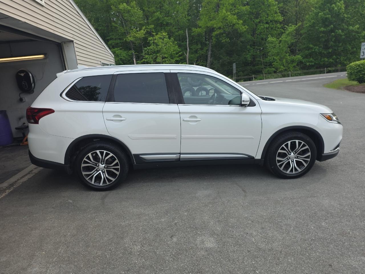 2018 Mitsubishi Outlander SEL Sand Lake NY