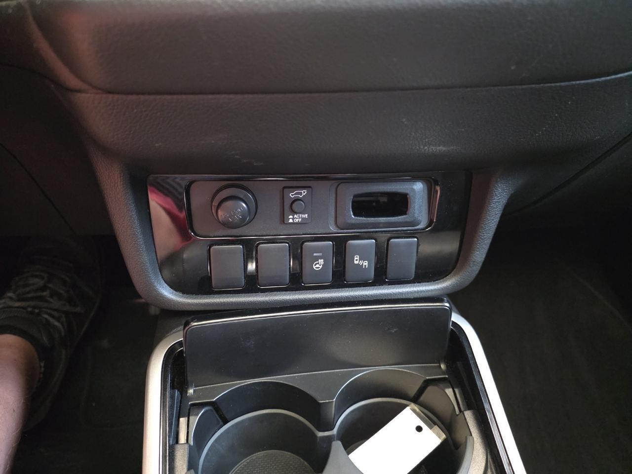 2018 Mitsubishi Outlander SEL Sand Lake NY