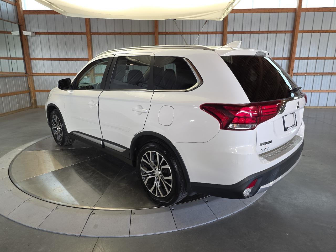 2018 Mitsubishi Outlander SEL Sand Lake NY