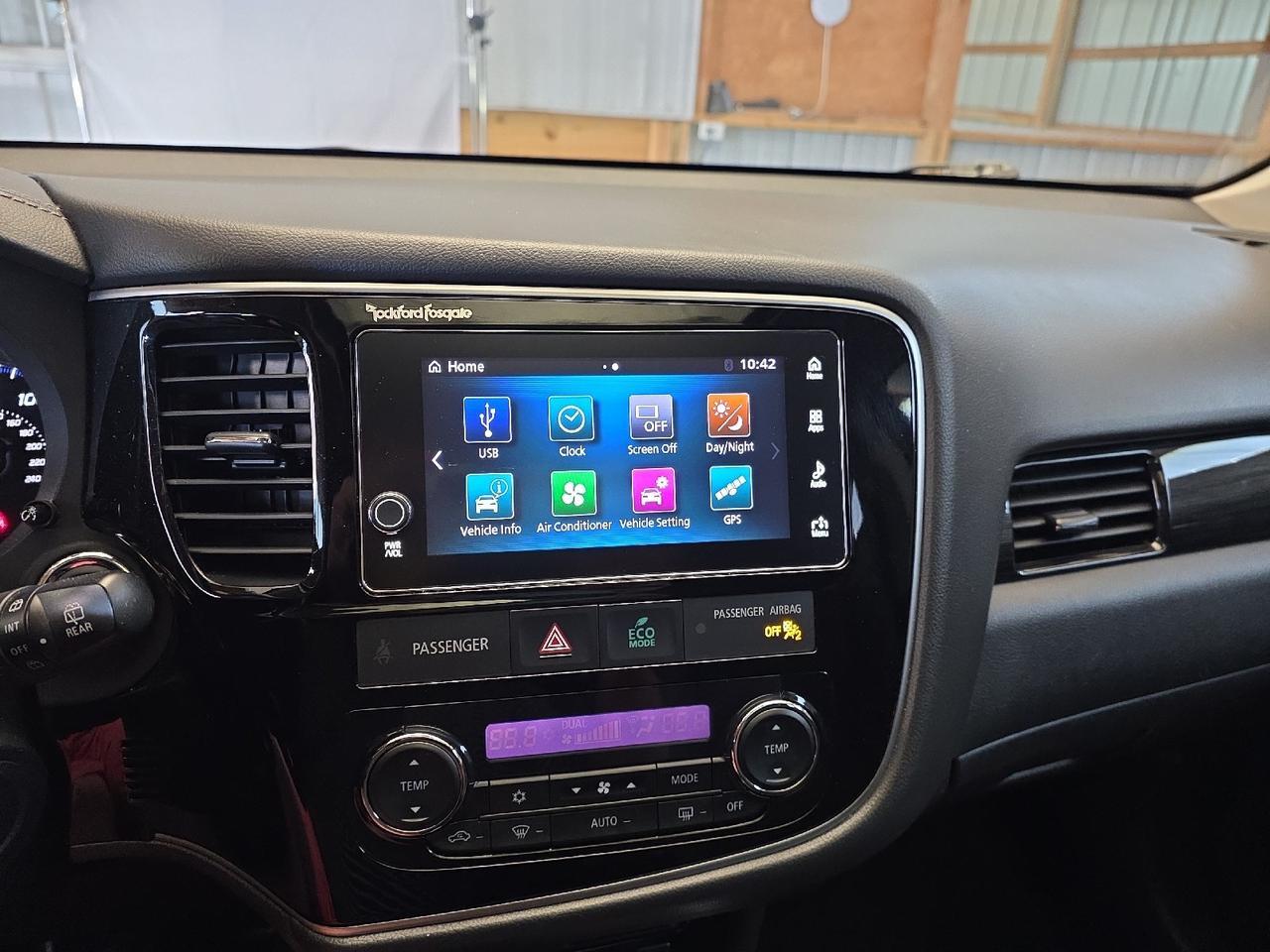 2018 Mitsubishi Outlander SEL Sand Lake NY