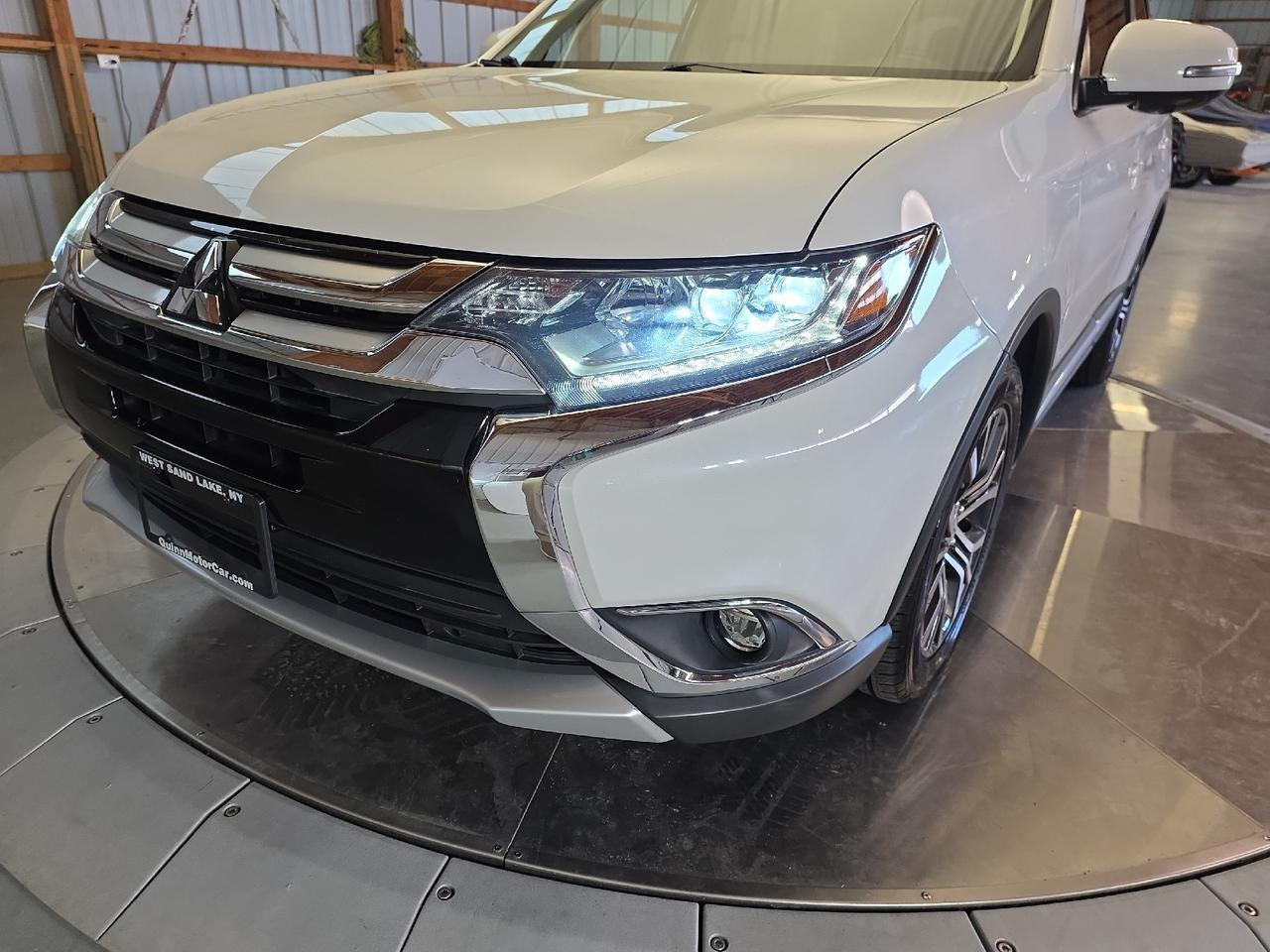 2018 Mitsubishi Outlander SEL Sand Lake NY
