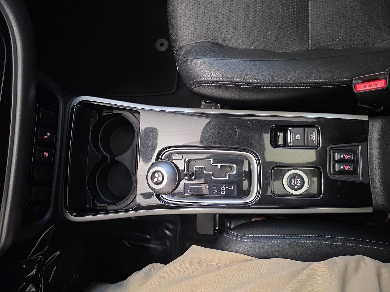 2018 Mitsubishi Outlander SEL Sand Lake NY