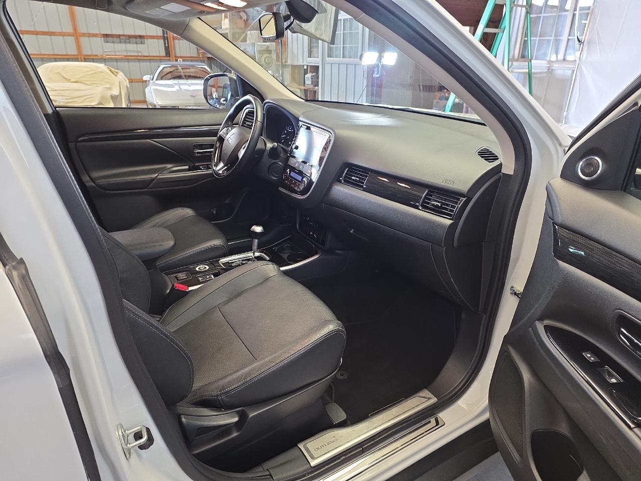 2018 Mitsubishi Outlander SEL Sand Lake NY