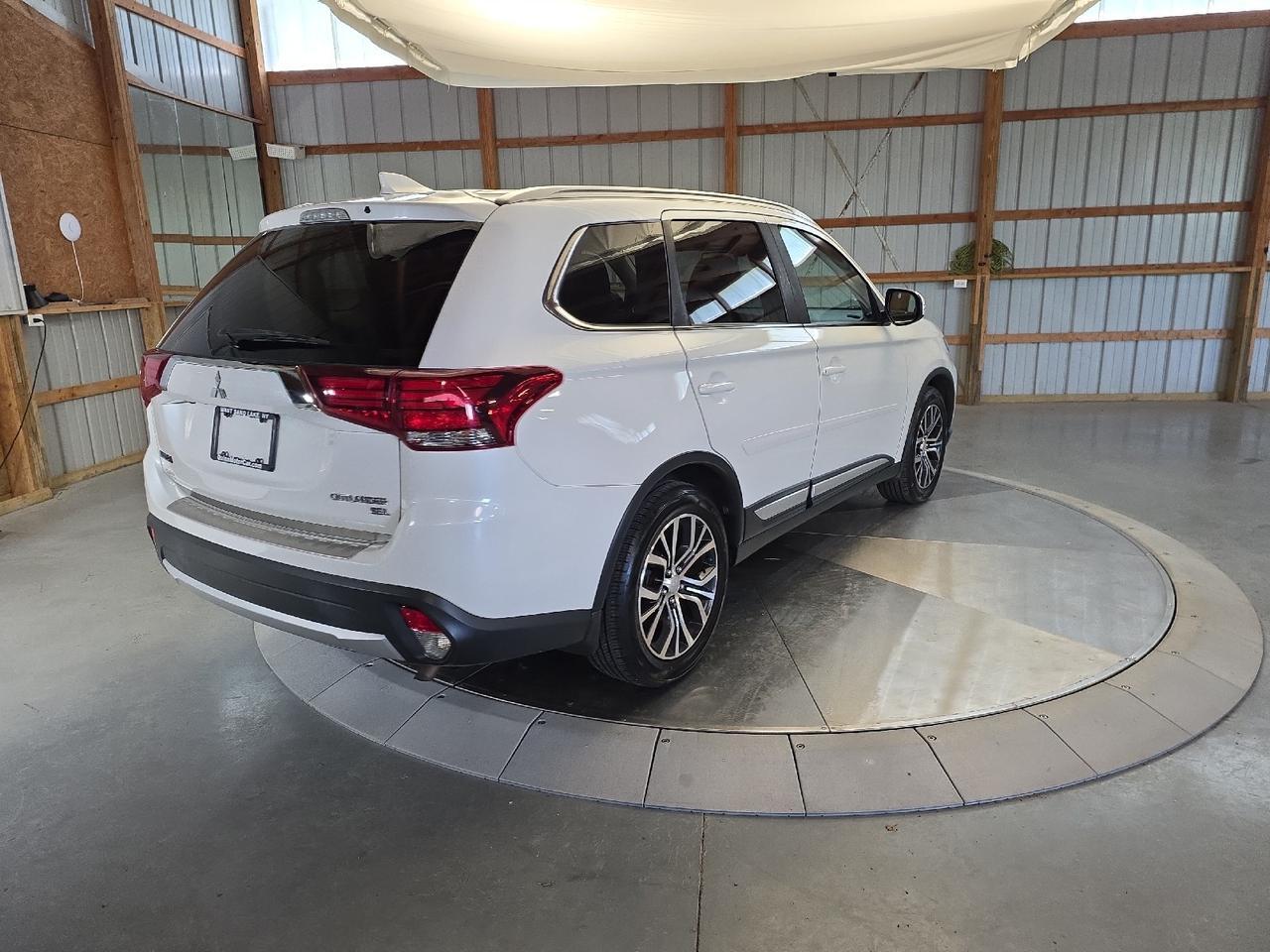 2018 Mitsubishi Outlander SEL Sand Lake NY