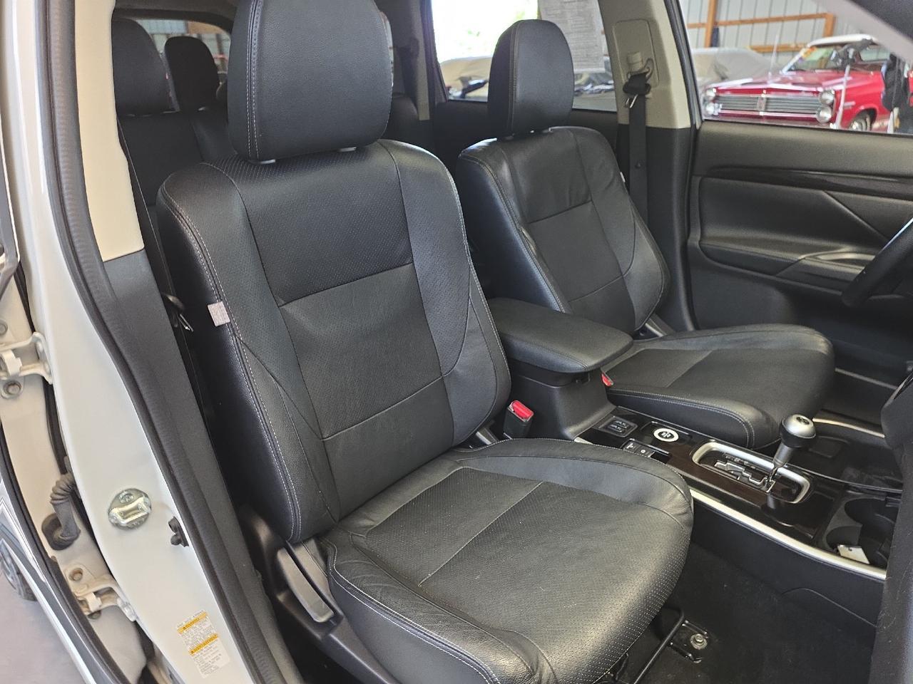 2018 Mitsubishi Outlander SEL Sand Lake NY