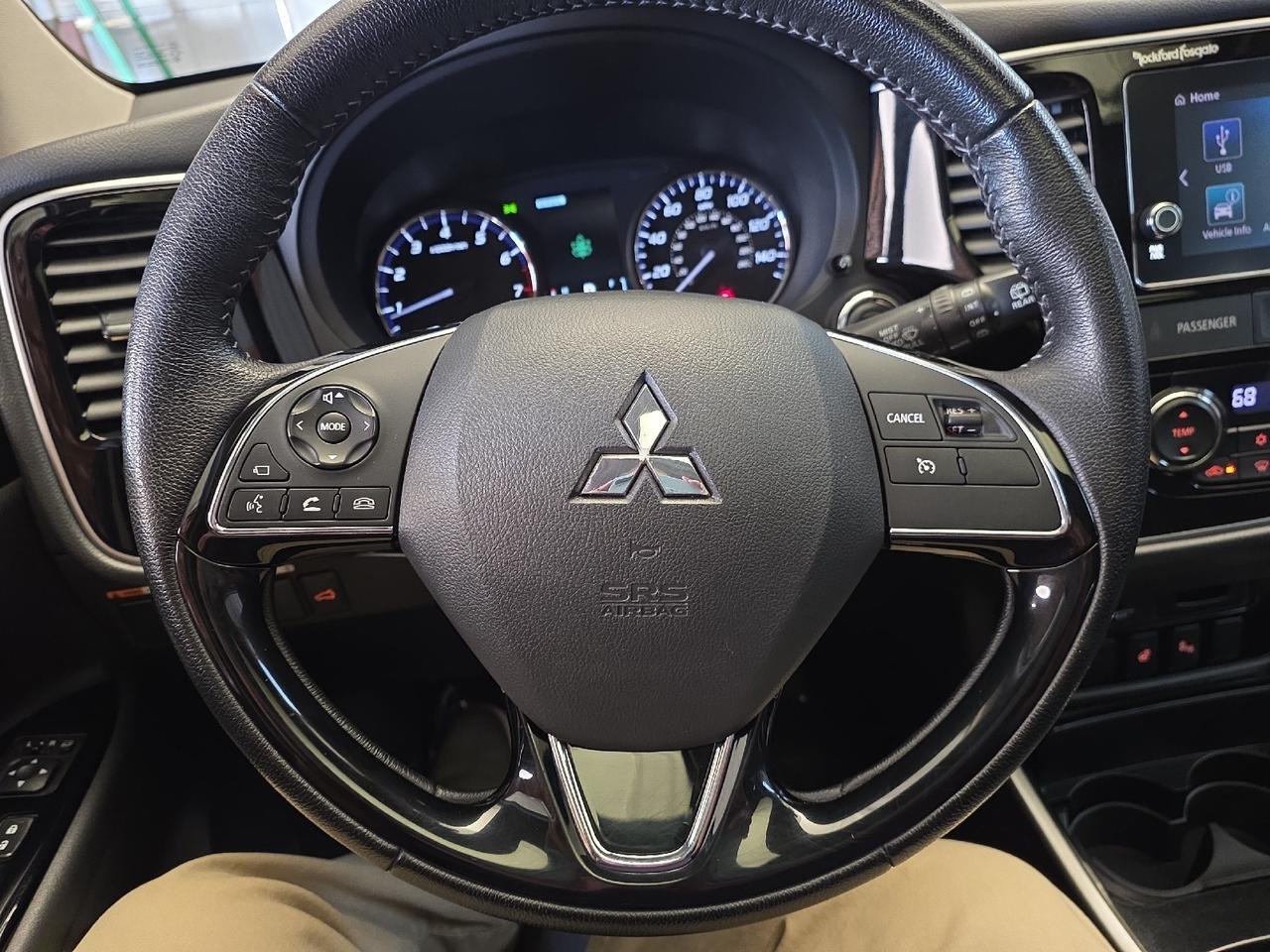 2018 Mitsubishi Outlander SEL Sand Lake NY