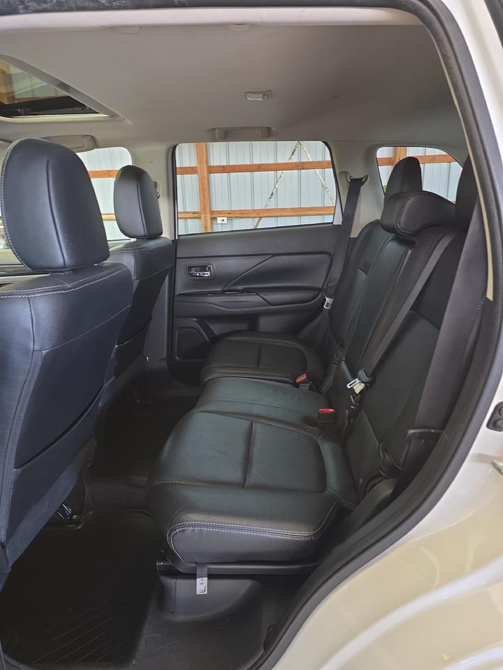 2018 Mitsubishi Outlander SEL Sand Lake NY