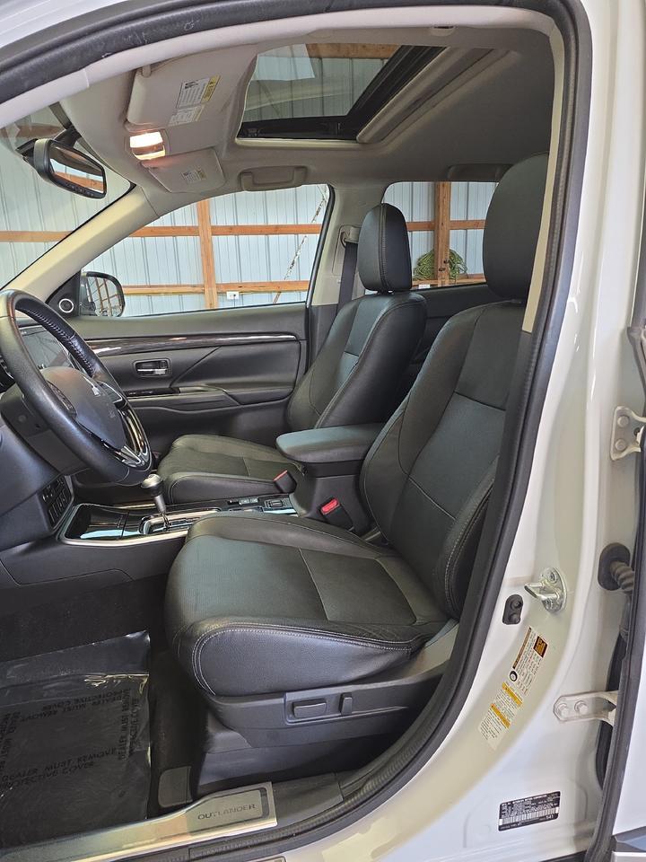 2018 Mitsubishi Outlander SEL Sand Lake NY