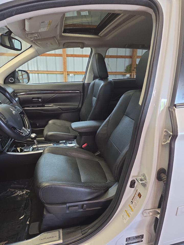 2018 Mitsubishi Outlander SEL Sand Lake NY