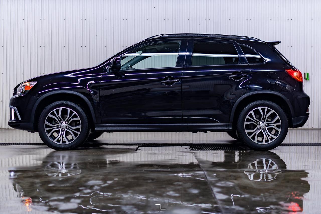 2018 Mitsubishi RVR AWD SE LTD BCam Red Deer AB