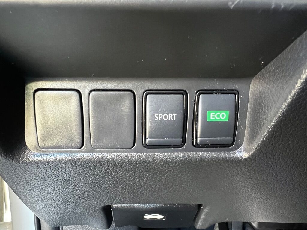 2018 NISSAN ROGUE S Des Moines WA