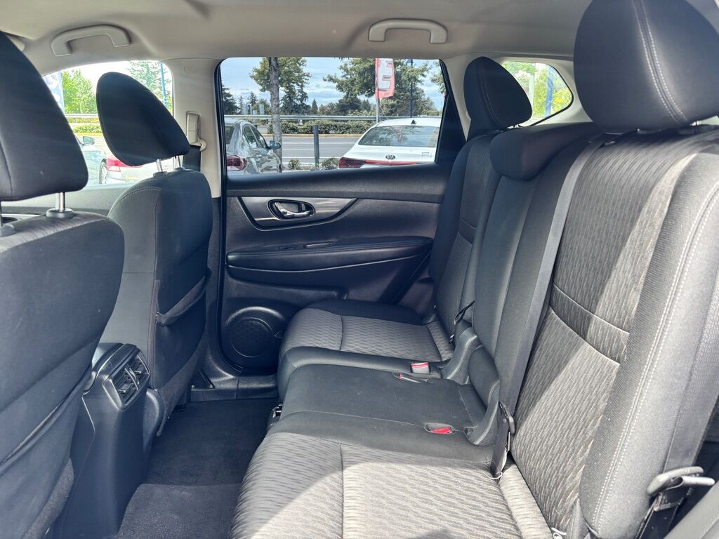 2018 NISSAN ROGUE S Des Moines WA