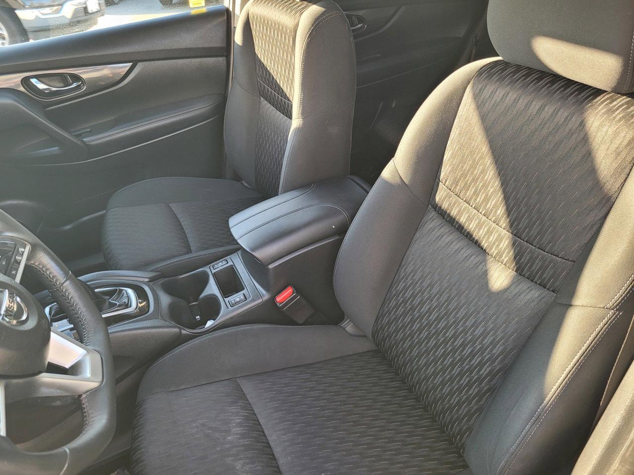 2018 NISSAN ROGUE SV Roseville CA