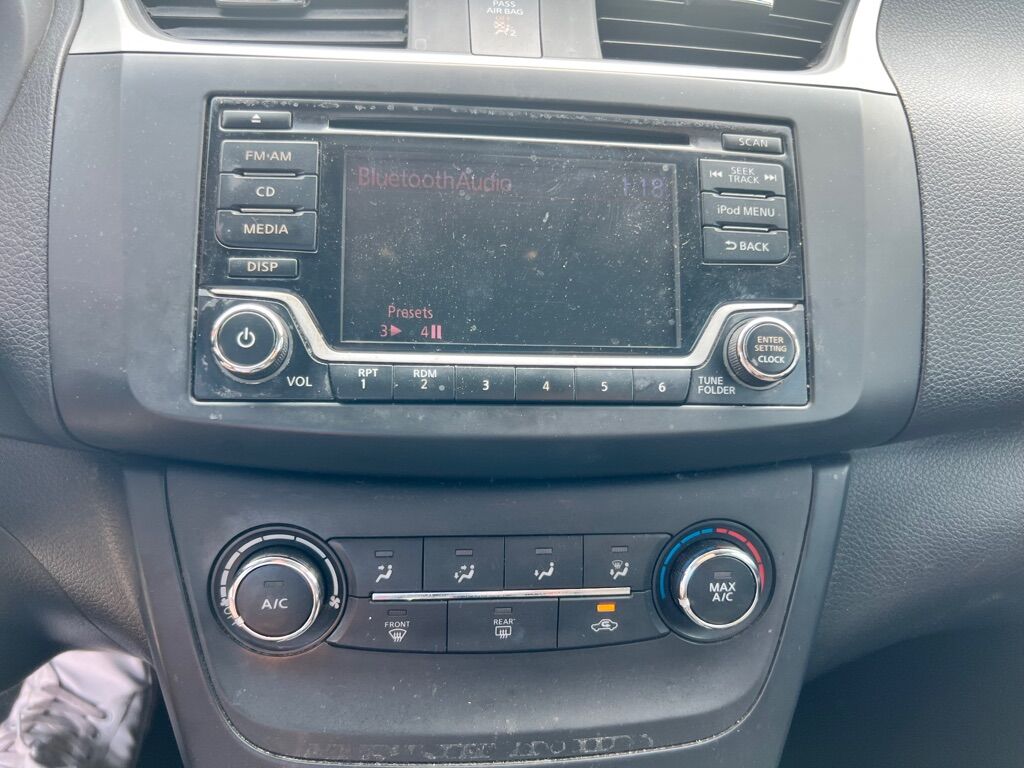 2018 NISSAN SENTRA S Des Moines WA