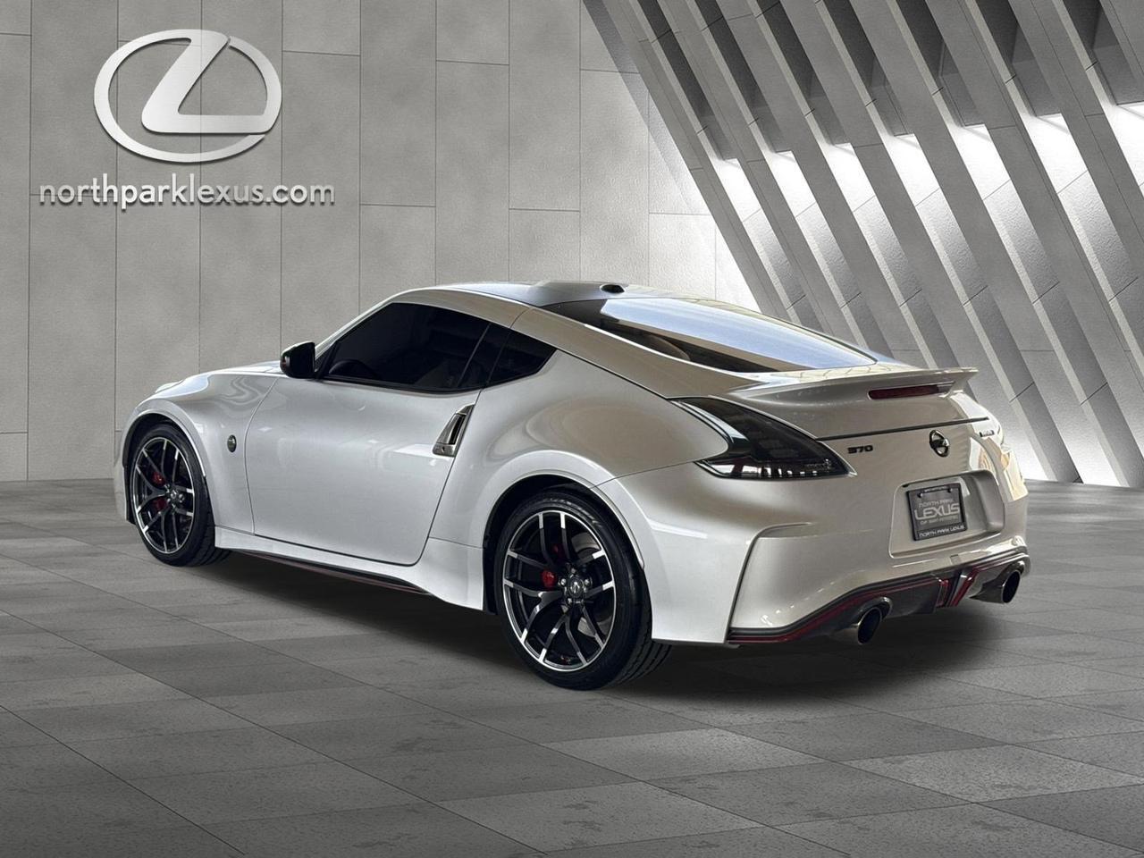 2018 Nissan 370Z Coupe NISMO