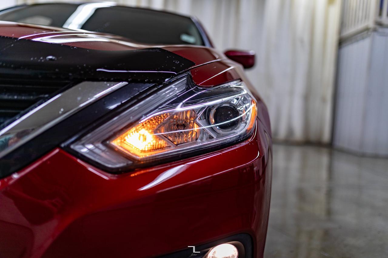 2018 Nissan Altima SV Nav Roof BCam Red Deer AB