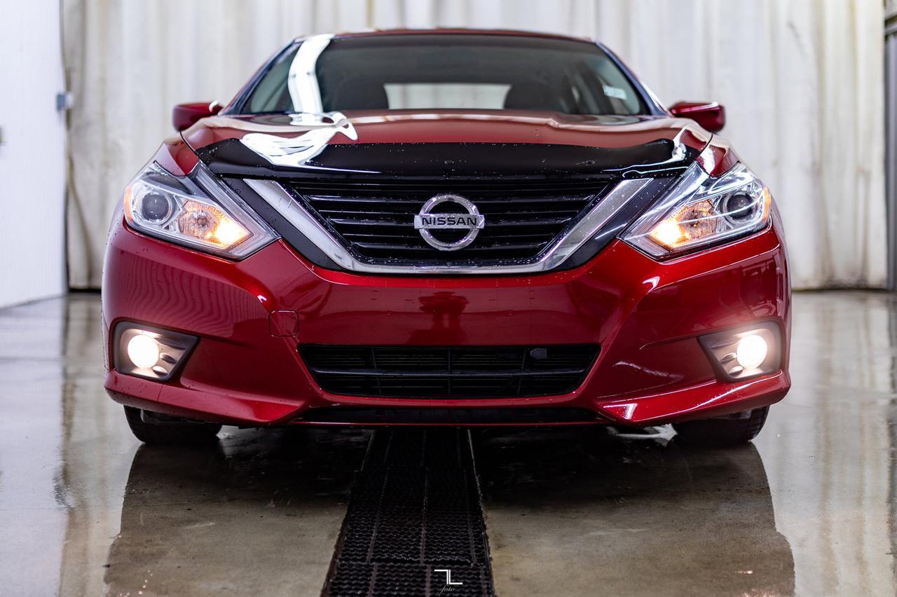 2018 Nissan Altima SV Nav Roof BCam Red Deer AB